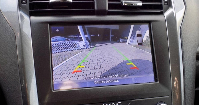 Ford Mondeo cena 88888 przebieg: 59700, rok produkcji 2020 z Szczecin małe 704